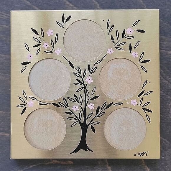 Vtg 5-photo gold tone artist printed picture frame 5.5 × 5.5 - Picture 3 of 14